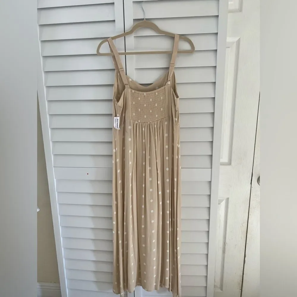 Elegant Polka Dot Maxi Dress in Tan - Picture 4 of 4